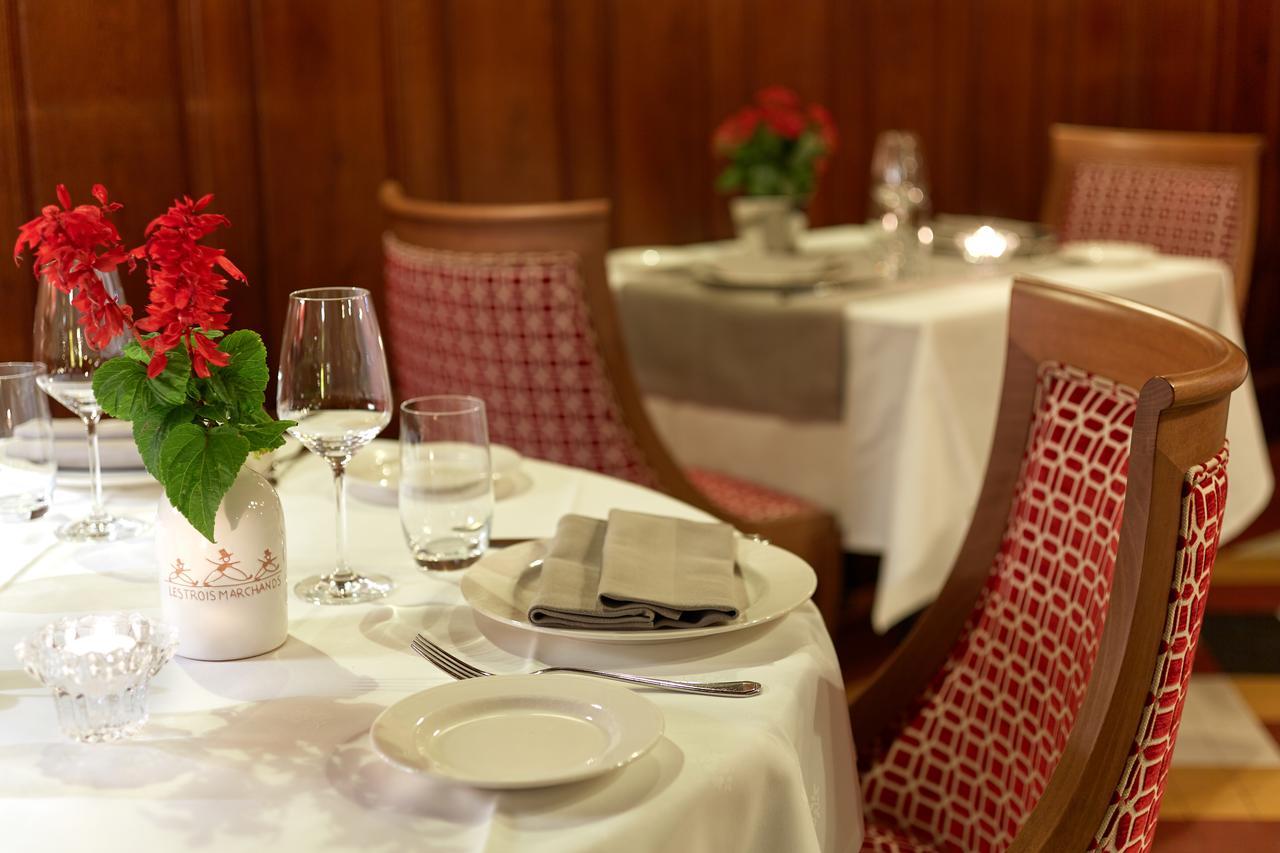 קור-שברני Relais Des Trois Chateaux Hotel-Restaurant - Teritoria מראה חיצוני תמונה