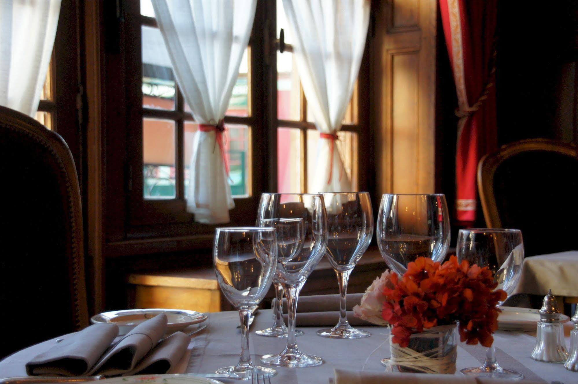 קור-שברני Relais Des Trois Chateaux Hotel-Restaurant - Teritoria מראה חיצוני תמונה